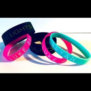 Luke Bryan Official Tour Wristbands (5 pack) new
